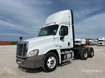 2015 Freightliner Cascadia 125 6x2 Cabina per trattore stradale