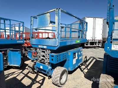 2014 Genie GS-3369RT 4x4 Dual Fuel Elevador de tijera