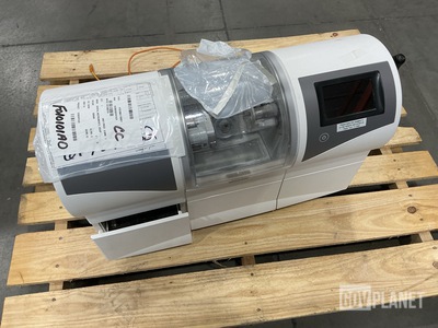 Dentsply D3439 Dental Milling Machine