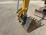 v2 Chassis - Excavator with Pins and Bushings Stick to Coupler
