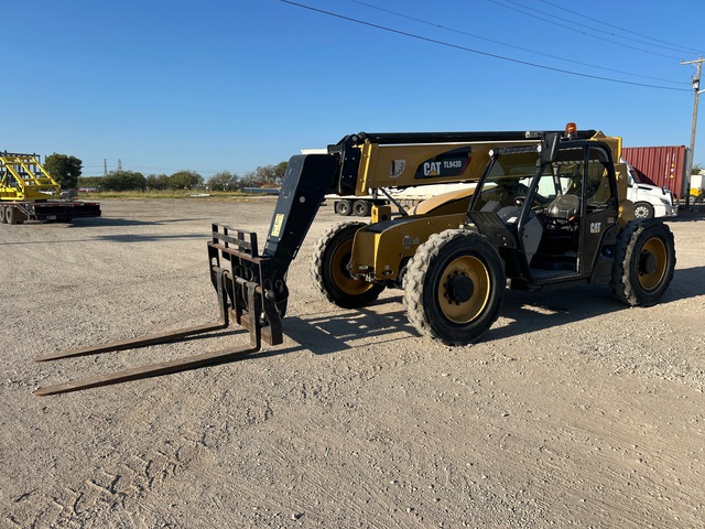 2020 Cat TL943D Telehandler