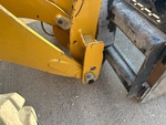 Chassis with Acopladora de las clavijas de los brazos
