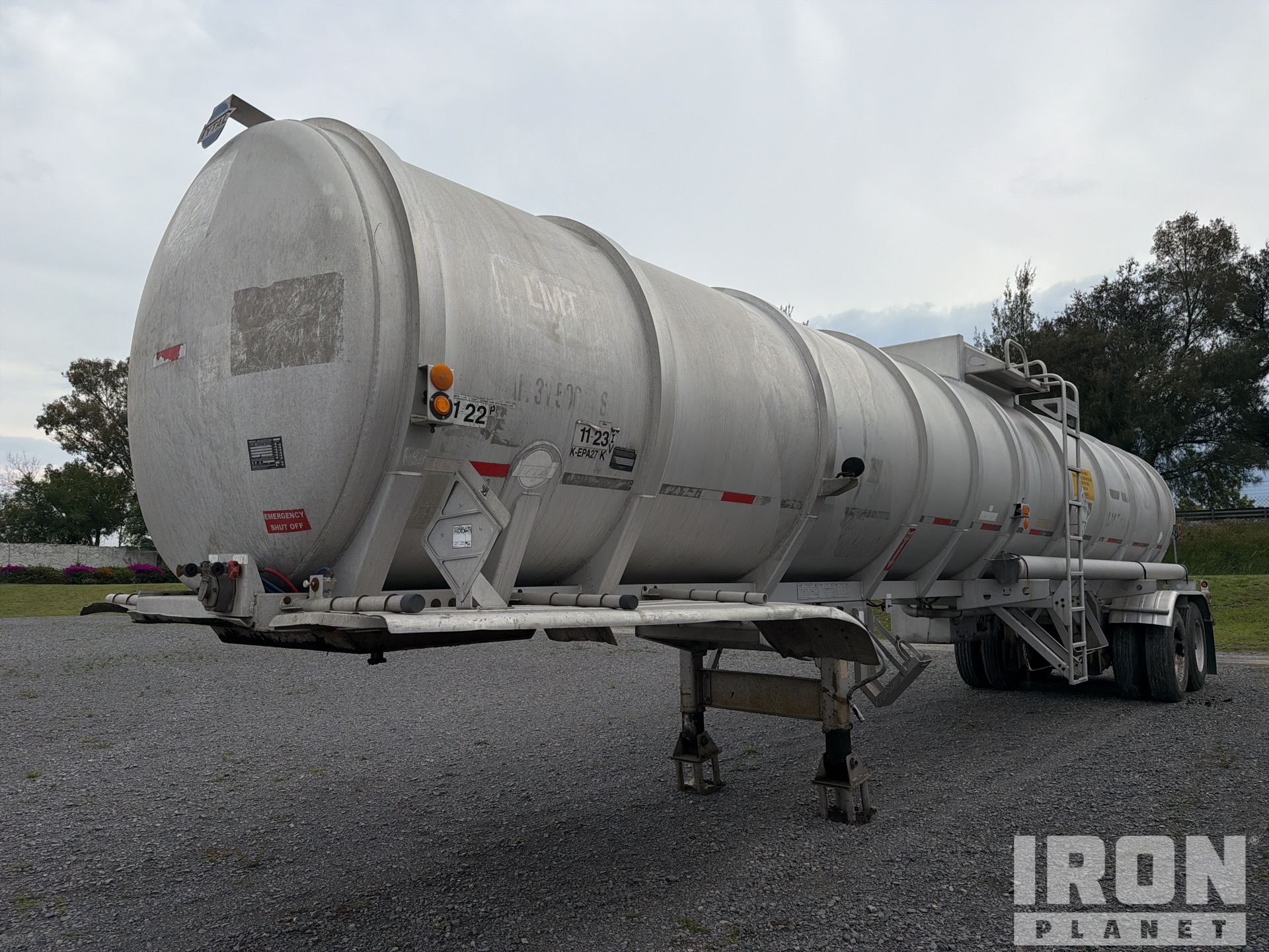 2013 Tytal 31797 L T/A Tanker Trailer
