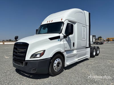 2022 Freightliner Cascadia 126 6x4 T/A Sleeper Truck Tractor