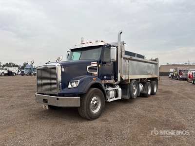 2019 Freightliner SD122 8x4 Tri/A Dump Truck