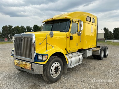 2003 International 9900i 6x4 Ciągnik siodłowy T/A z kabiną sypialną