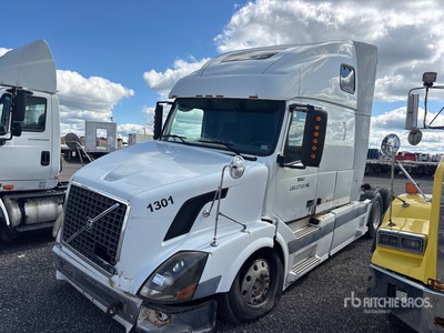 2005 Volvo VNL 6x4 Ciągnik siodłowy T/A z kabiną sypialną