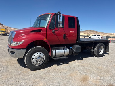 2017 International 4400 4x2 Flatbed Truck