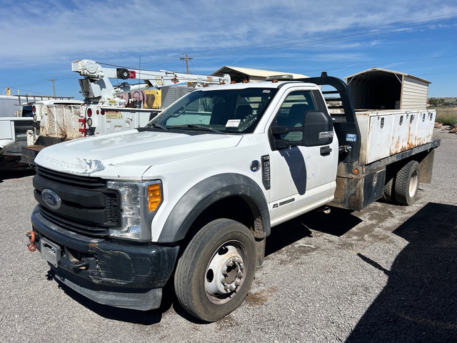 2018 Ford F-550 XL 4x2 Flatbed Truck