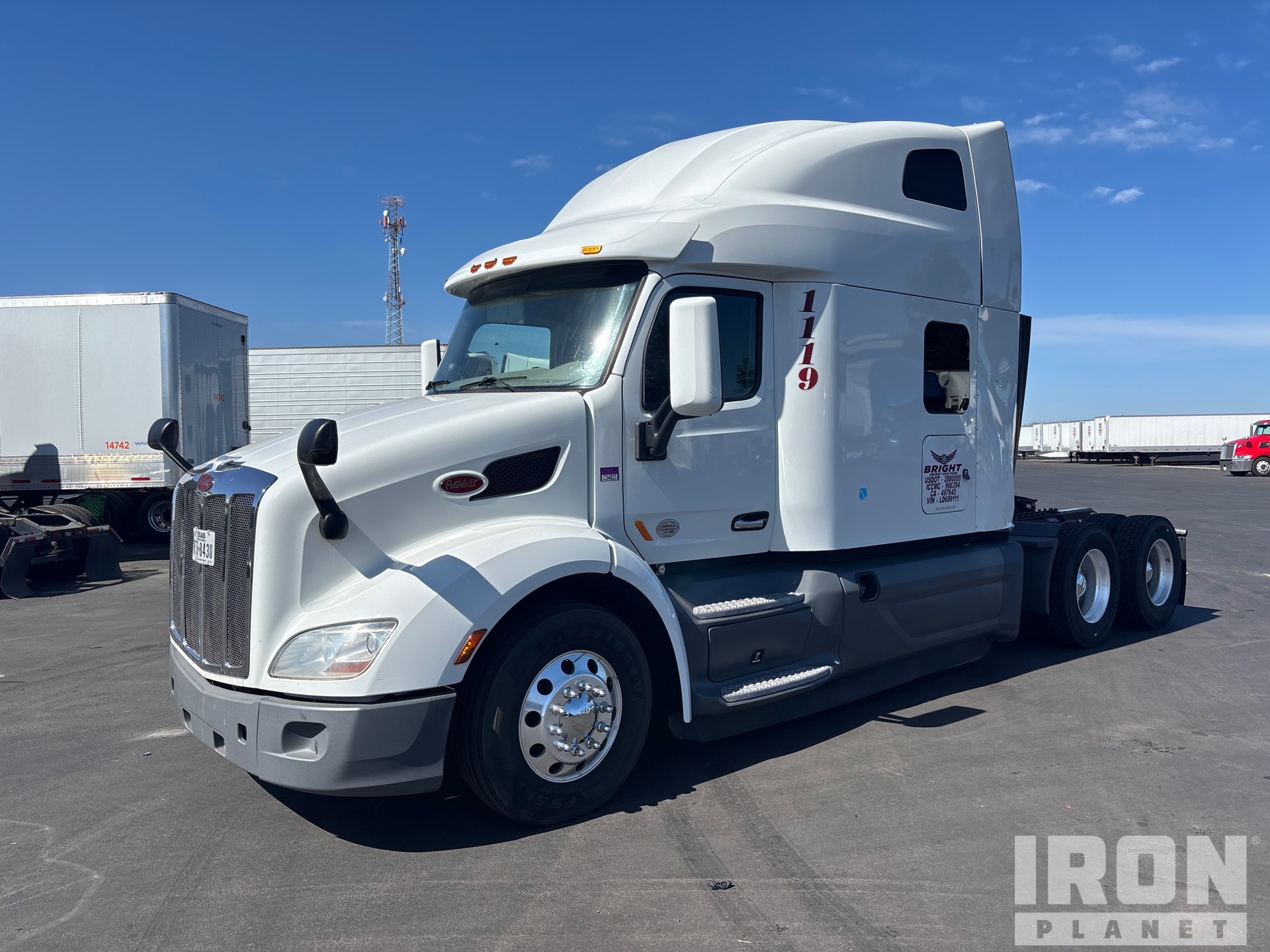 2020 Peterbilt 579 6x4 Sleeper Prime Mover