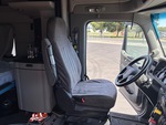 Cab with Seats/armrests