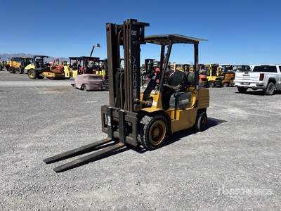Cat P7000 5000 lb Pneumatic Tire Forklift