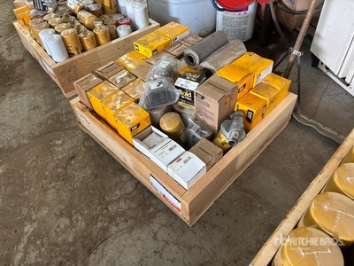 Quantity of Cat Hydraulic Oil Filtros (Unused)