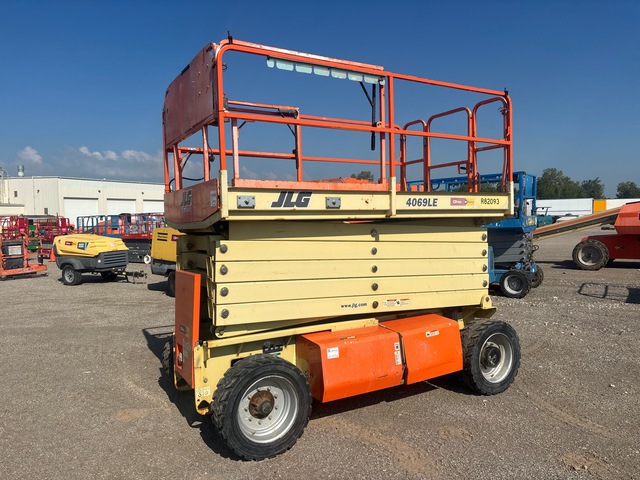 2015 JLG 4069LE Electric Scissor Lift