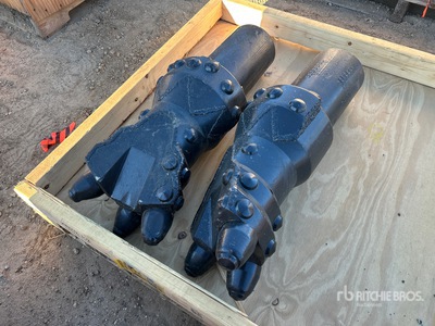 Quantity of (2) Drill Heads Divers -Matériel de fourniture pour champs pétrolifères