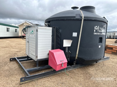 100 bbl Skid Mounted Poly Tank