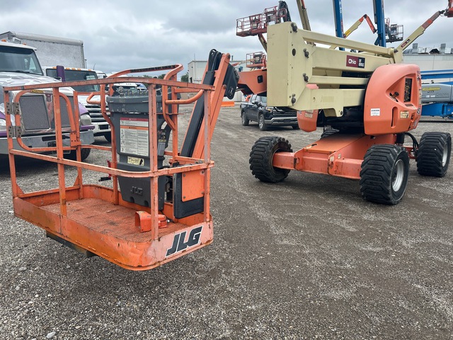 2014 JLG 450AJ 4WD Diesel Articulating Boom Lift 2014 JLG 450AJ 4WD Diesel Articulating Boom Lift