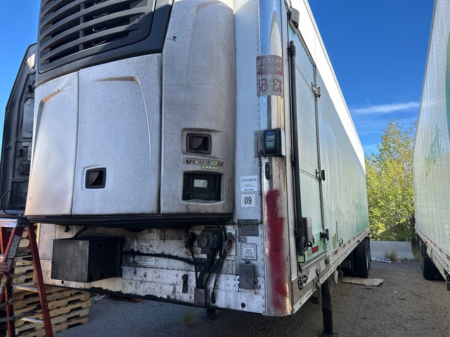 2015 Utility VS2RA 36 ft x 102 in T/A Refrigerated Trailer