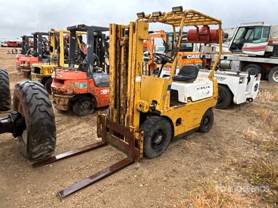 Nissan NFG204 2000 kg Pneumatic Tire Chariot Élévateur