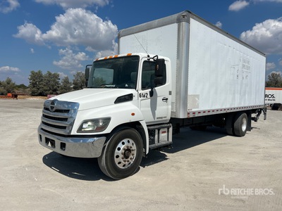 2018 Hino 268 4x2 Camion fourgon (Inoperable)