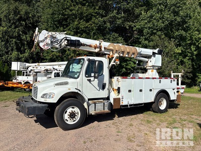 Altec DC47TR on 2016 Freightliner M2 106 4x4 Kran-Bohrgerät Lkw