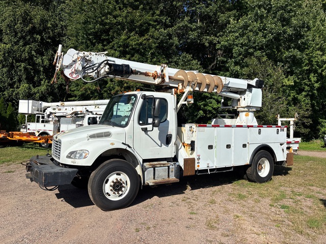Altec DC47TR on 2016 Freightliner M2 106 4x4 Digger Derrick Truck