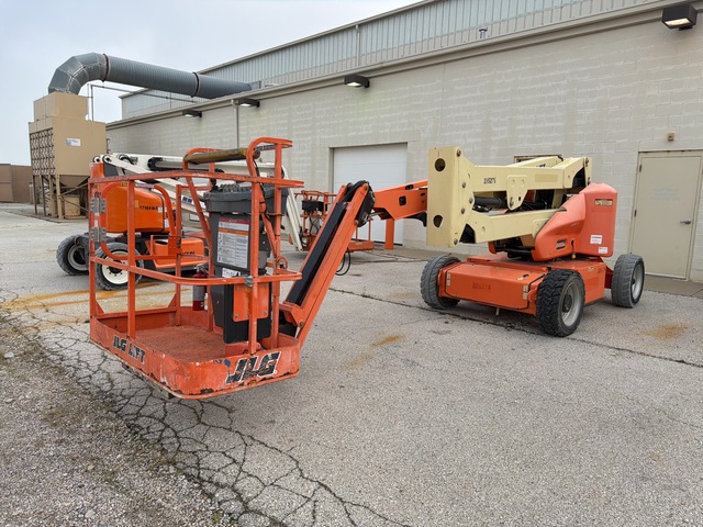 2017 JLG E450AJ 2WD Electric Articulating Boom Lift 2017 JLG E450AJ 2WD Electric Articulating Boom Lift