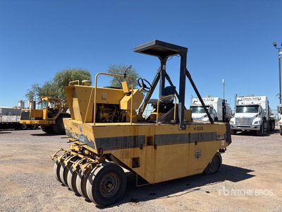 1994 Cat PS-130 9 Wheel مدحلة هوائية