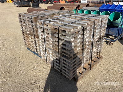 Quantity of Cribed Dunnage