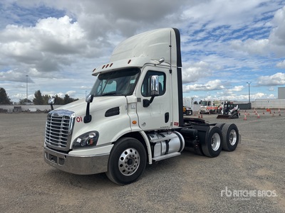 2018 Freightliner Cascadia 125 6x4 3-Achs Sattelzugmaschine