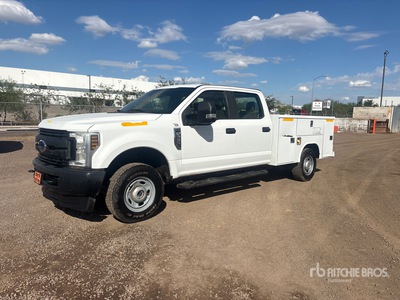 2019 Ford F-250 XL 4x4 Crew Cab Utility Truck
