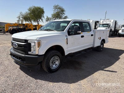 2019 Ford F-250 XL 4x4 Crew Cab Camion utilitaire