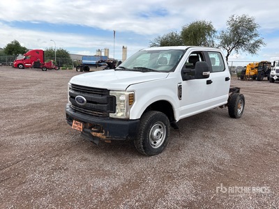 2018 Ford F-250 XL 4x4 Crew Cab Cabina y chasis