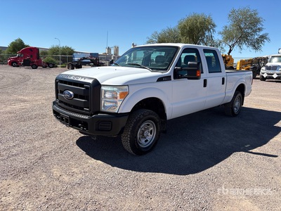 2013 Ford F-250 XL 4x4 Crew Cab Pickup