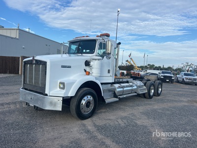 2002 Kenworth T800 6x4 3-Achs Sattelzugmaschine