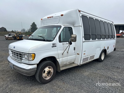 1995 Ford E-350 4x2 14-Seat Transit Bus