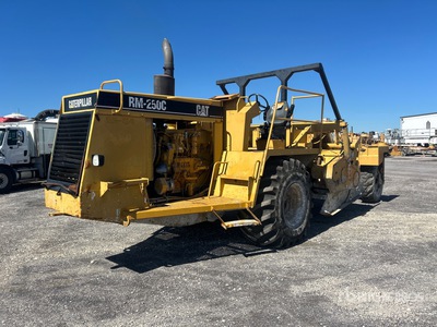 2005 Cat RM-250C Wheel Soil Stabilizer Reclaimer