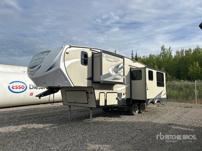 2018 Forest River Coachmen 28 ft T/A Travel Trailer