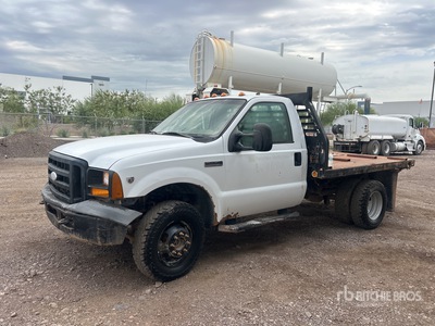 2006 Ford F-350 XL 4x4 Flatbed Truck