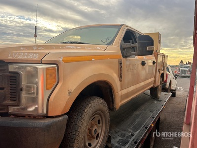 2017 Ford F-250 4x4 Crew Cab Pickup