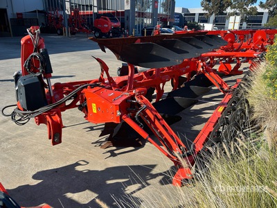 2023 Kuhn VMASTER L 4E/5H101 2.75 m 3-Point 5 Bottom Reversible Plow