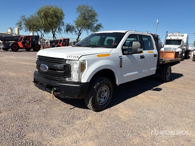 2019 Ford F-250 XL 4x4 Crew Cab Camión Caja Abierta