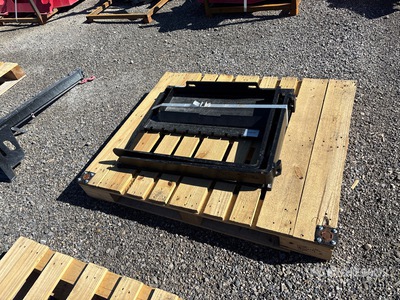 2026 SKLP GY-XHC 24 in Mini Skid Steer Forks (Unused)