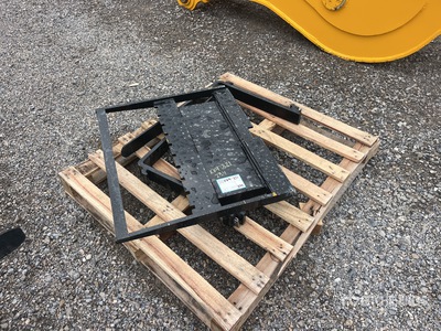 2026 SKLP GY-XHC 28 in Mini Skid Steer Forks (Unused)