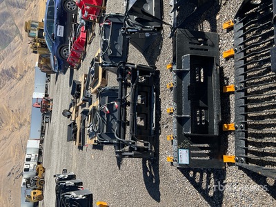 2026 GIYI GY-RB44 Rock Mini Skid Steer Bucket (Unused)