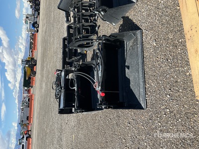 2026 GIYI GY-XKH39 Mini Skid Steer Bucket (Unused)