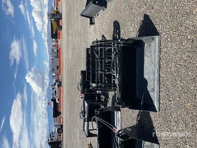 2026 GIYI GY-XKH39 Mini Skid Steer Bucket (Unused)
