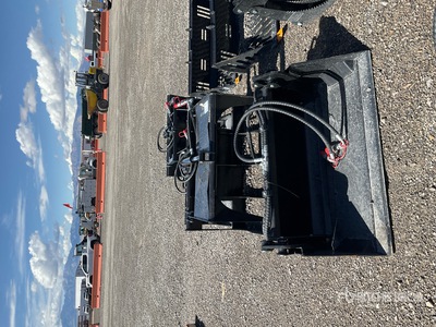 2026 GIYI GY-XKH39 Mini Skid Steer Bucket (Unused)