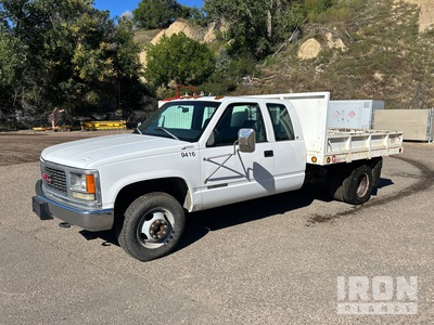1998 GMC Sierra 3500 4x2 Extended Cab Cabine et châssis