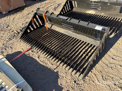 2026 GIYI GY-RB66N 66 in Skeleton Skid Steer Bucket (Unused)